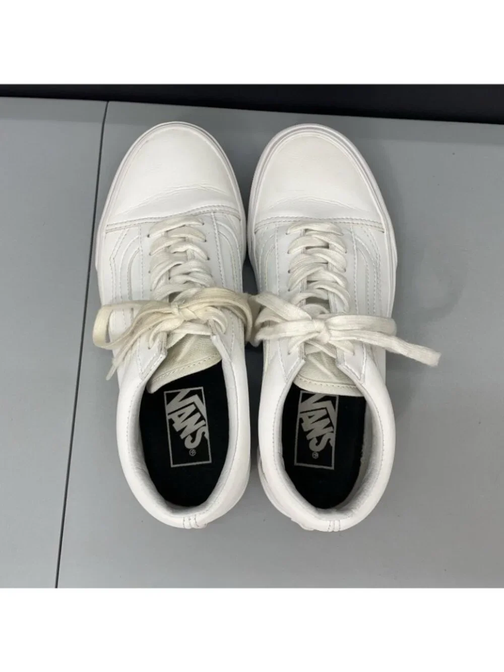 Vans Old Skool Sneakers Shoes Athletic Leather White Womens 7